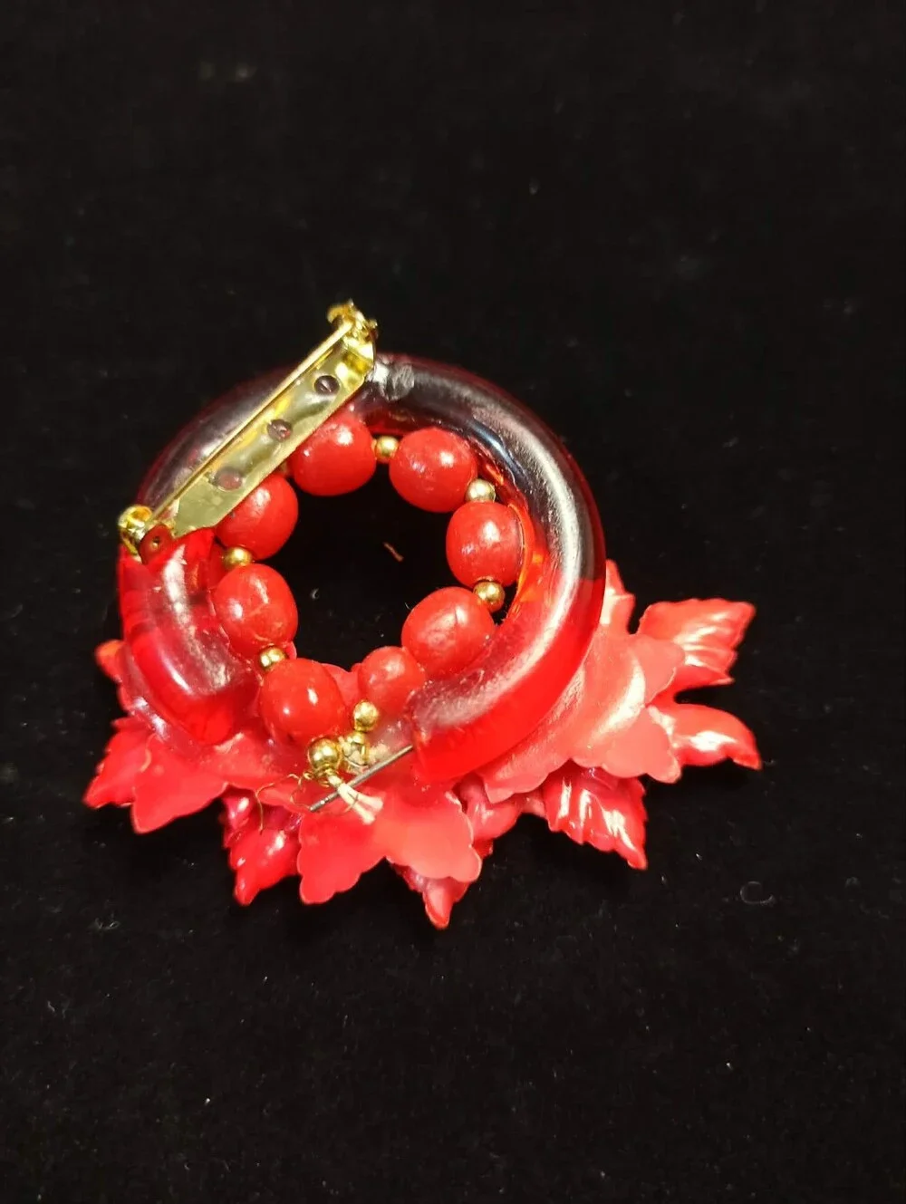 Vintage Lucite Floral Brooch Red Plastic Artisan Statement Pin - Picture 5 of 11